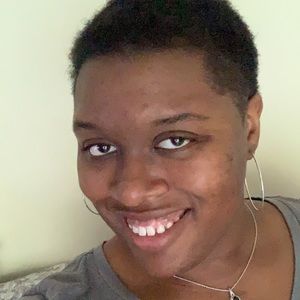 Meet your Posher, Maya